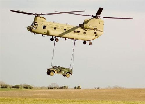 CH-47F Helicopter