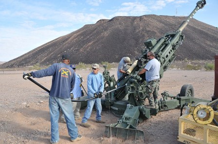 Gunners ramming M777